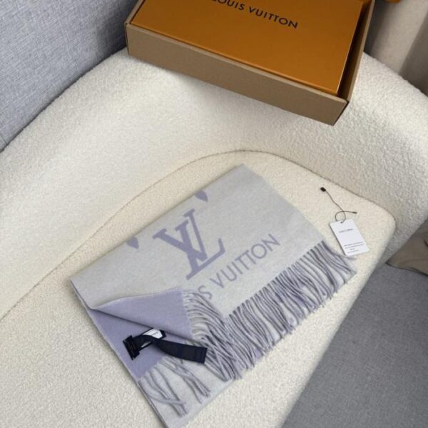 repliche,replica,perfette,siti di,affidabili,migliori siti,dove comprare,1:1,scarpe da ginnastica Louis Vuitton High Edition – Sciarpa a scialle viola (ZJ7GU)