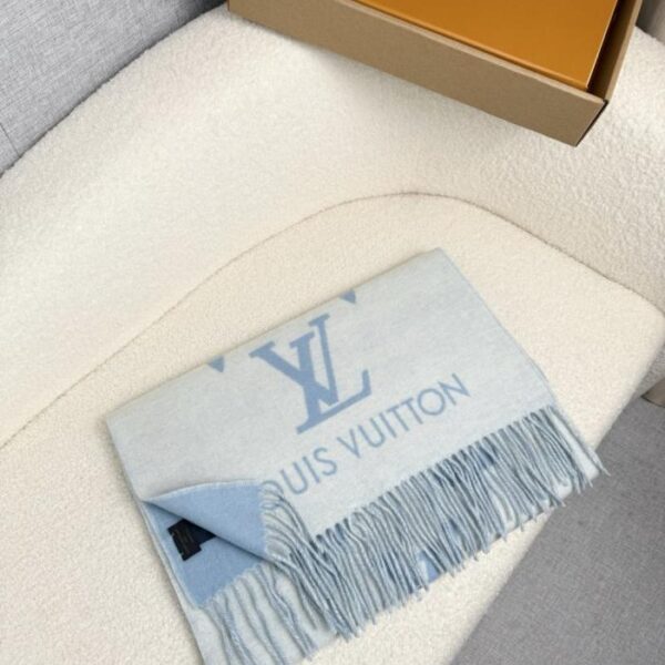 repliche,replica,perfette,siti di,affidabili,migliori siti,dove comprare,1:1,scarpe da ginnastica Louis Vuitton High Edition – Sciarpa scialle blu lago (4CMHT)