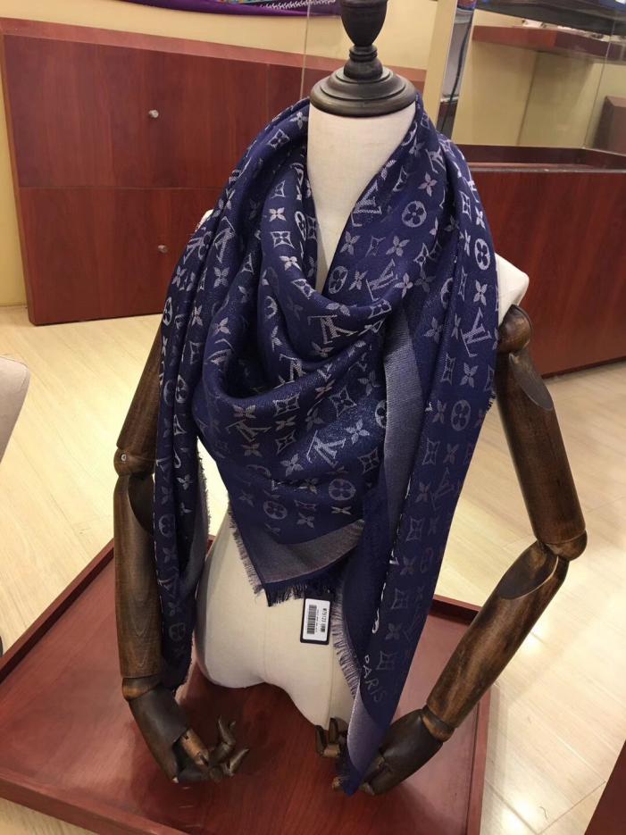 repliche,replica,perfette,siti di,affidabili,migliori siti,dove comprare,1:1,scarpe da ginnastica Foulard quadrato Louis Vuitton blu argento LV Classic Monogram oro e argento (ZVLC9) repliche,replica,perfette,siti di,affidabili,migliori siti,dove comprare,1:1,scarpe da ginnastica Foulard quadrato Louis Vuitton blu argento LV Classic Monogram oro e argento (ZVLC9)