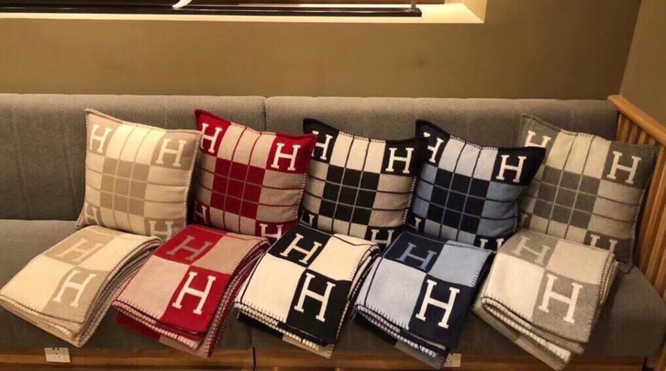 repliche,replica,perfette,siti di,affidabili,migliori siti,dove comprare,1:1,scarpe da ginnastica Coperta in cashmere premium HERMES (F5YLS) repliche,replica,perfette,siti di,affidabili,migliori siti,dove comprare,1:1,scarpe da ginnastica Coperta in cashmere premium HERMES (F5YLS)