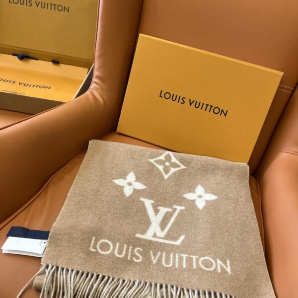 repliche,replica,perfette,siti di,affidabili,migliori siti,dove comprare,1:1,scarpe da ginnastica Sciarpa LV 100% cashmere (WJJ0T)