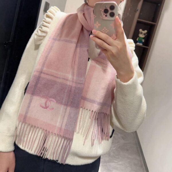 repliche,replica,perfette,siti di,affidabili,migliori siti,dove comprare,1:1,scarpe da ginnastica Sciarpa CHANEL in 100% cashmere premium con motivo ondulato (WZCZO)