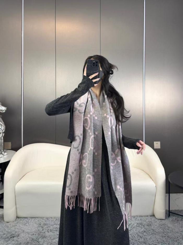 repliche,replica,perfette,siti di,affidabili,migliori siti,dove comprare,1:1,scarpe da ginnastica Sciarpa Big G Tassel, stile classico, double face, con nappa jacquard Big G (XGDEJ) repliche,replica,perfette,siti di,affidabili,migliori siti,dove comprare,1:1,scarpe da ginnastica Sciarpa Big G Tassel, stile classico, double face, con nappa jacquard Big G (XGDEJ)