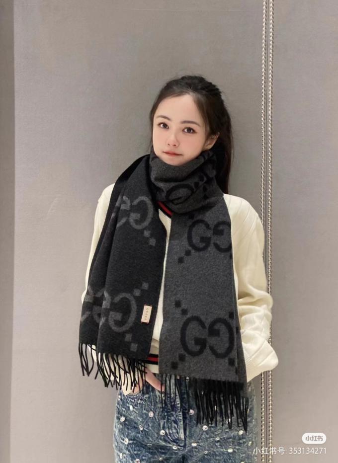 repliche,replica,perfette,siti di,affidabili,migliori siti,dove comprare,1:1,scarpe da ginnastica Sciarpa Big G Tassel, stile classico, double face, con nappa jacquard Big G (C77YR) repliche,replica,perfette,siti di,affidabili,migliori siti,dove comprare,1:1,scarpe da ginnastica Sciarpa Big G Tassel, stile classico, double face, con nappa jacquard Big G (C77YR)