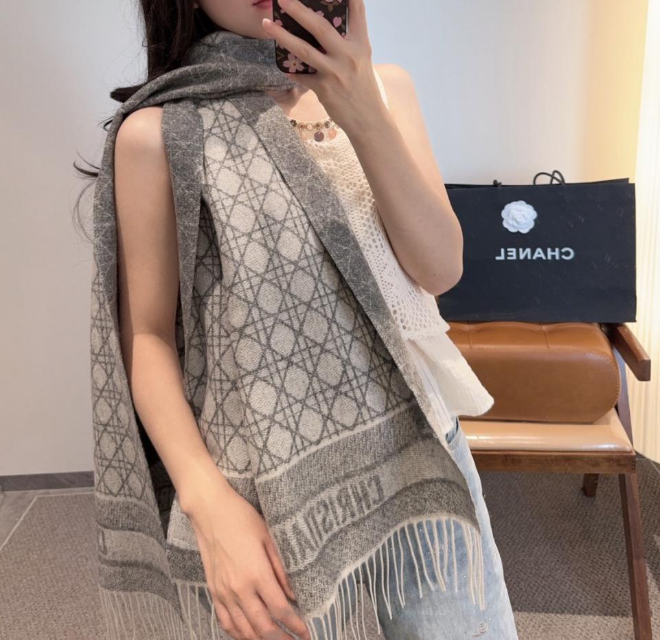 repliche,replica,perfette,siti di,affidabili,migliori siti,dove comprare,1:1,scarpe da ginnastica CD New Diamond Silver Silk Cashmere Jacquard Double-face Scialle (TO1FL) repliche,replica,perfette,siti di,affidabili,migliori siti,dove comprare,1:1,scarpe da ginnastica CD New Diamond Silver Silk Cashmere Jacquard Double-face Scialle (TO1FL)