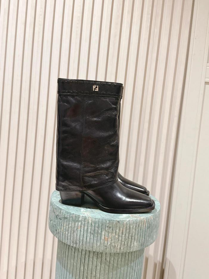 repliche,replica,perfette,siti di,affidabili,migliori siti,dove comprare,1:1,scarpe da ginnastica Stivali classici autunnali e invernali FENDI di livello di acquisto (3D3) repliche,replica,perfette,siti di,affidabili,migliori siti,dove comprare,1:1,scarpe da ginnastica Stivali classici autunnali e invernali FENDI di livello di acquisto (3D3)
