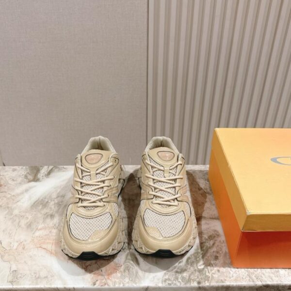 repliche,replica,perfette,siti di,affidabili,migliori siti,dove comprare,1:1,scarpe da ginnastica Le ultime scarpe casual da papà di Dior (12B0W)