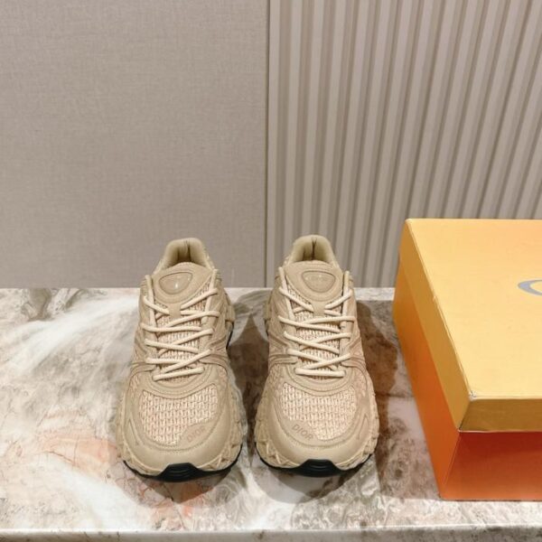 repliche,replica,perfette,siti di,affidabili,migliori siti,dove comprare,1:1,scarpe da ginnastica Le ultime scarpe casual da papà di Dior (U1HIZ)