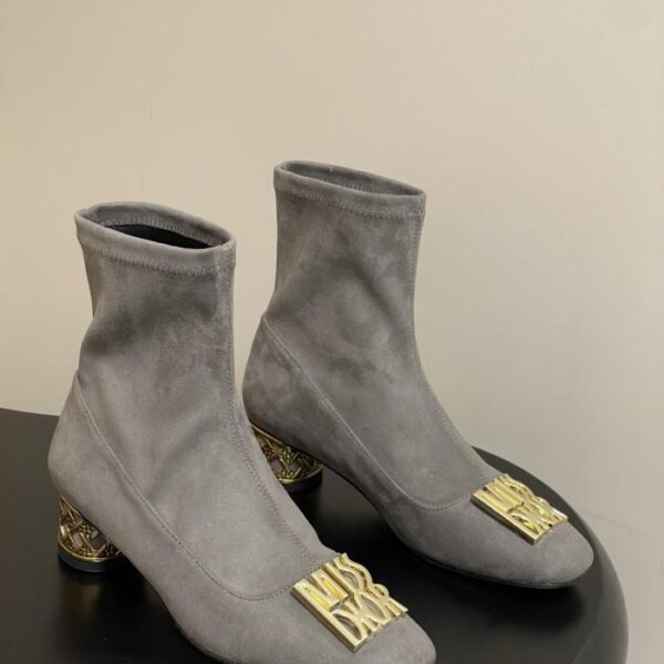 repliche,replica,perfette,siti di,affidabili,migliori siti,dove comprare,1:1,scarpe da ginnastica Nuovi stivaletti alla caviglia con tacco tondo Miss Dior autunno e inverno, stivaletti elastici con tacco spesso (Q1L03)