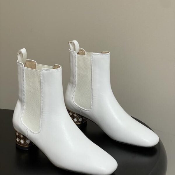 repliche,replica,perfette,siti di,affidabili,migliori siti,dove comprare,1:1,scarpe da ginnastica Nuovi stivaletti Dior Icon con tacco tondo e tacco spesso elasticizzati per l’autunno e l’inverno (5N5NN)