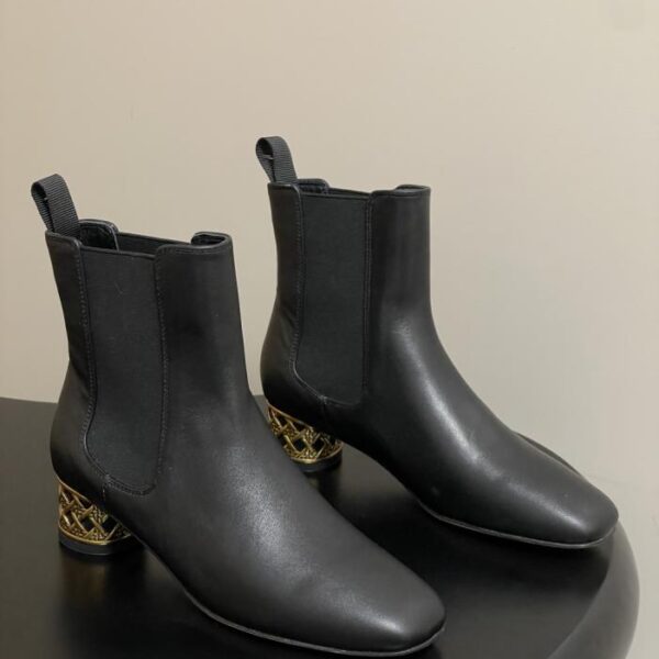 repliche,replica,perfette,siti di,affidabili,migliori siti,dove comprare,1:1,scarpe da ginnastica Nuovi stivaletti Dior Icon con tacco tondo e tacco spesso elasticizzati per l’autunno e l’inverno (6Y1DL)