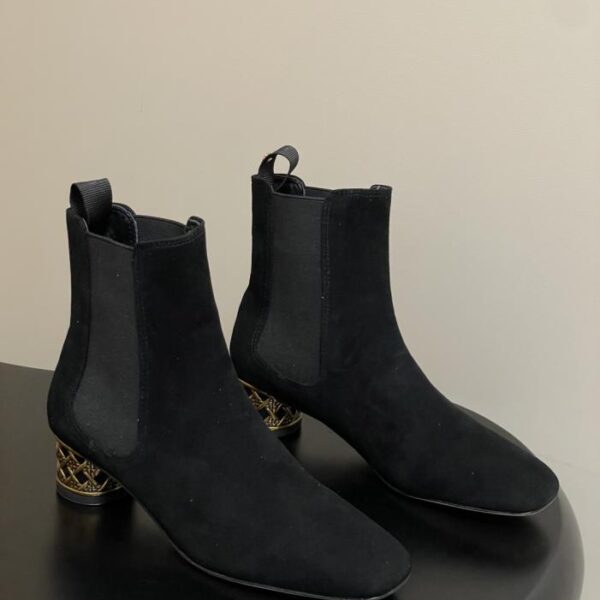 repliche,replica,perfette,siti di,affidabili,migliori siti,dove comprare,1:1,scarpe da ginnastica Nuovi stivaletti Dior Icon con tacco tondo e tacco spesso elasticizzati per l’autunno e l’inverno (IZZWU)