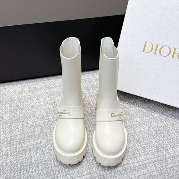 repliche,replica,perfette,siti di,affidabili,migliori siti,dove comprare,1:1,scarpe da ginnastica Stivali Dior autunno/inverno con la lettera D maggiore in stile poster (CUS5A)