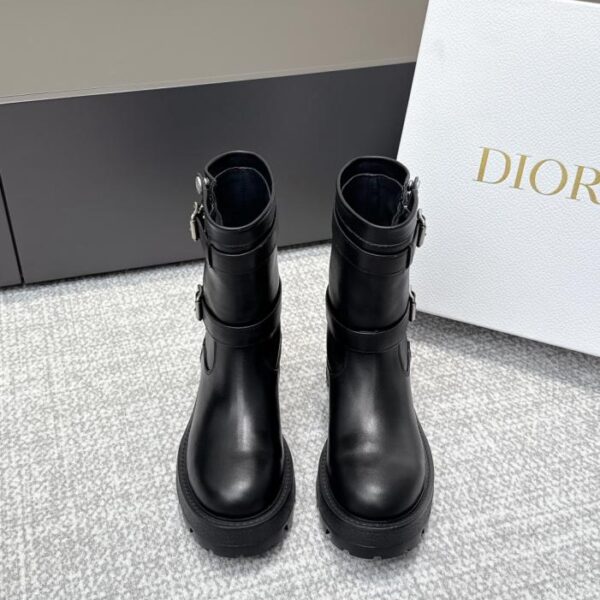 repliche,replica,perfette,siti di,affidabili,migliori siti,dove comprare,1:1,scarpe da ginnastica Stivali Dior autunno/inverno con la lettera D in stile poster (EYCB6)