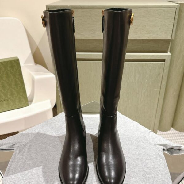 repliche,replica,perfette,siti di,affidabili,migliori siti,dove comprare,1:1,scarpe da ginnastica GUCCI Nuovi stivaletti lunghi con morsetto (APJW1)