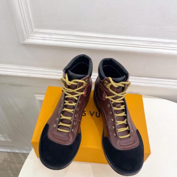 repliche,replica,perfette,siti di,affidabili,migliori siti,dove comprare,1:1,scarpe da ginnastica Nuovi arrivi autunno/inverno Louis Vuitton: scarponi da trekking classici con lacci di alta qualità (2NPIX)