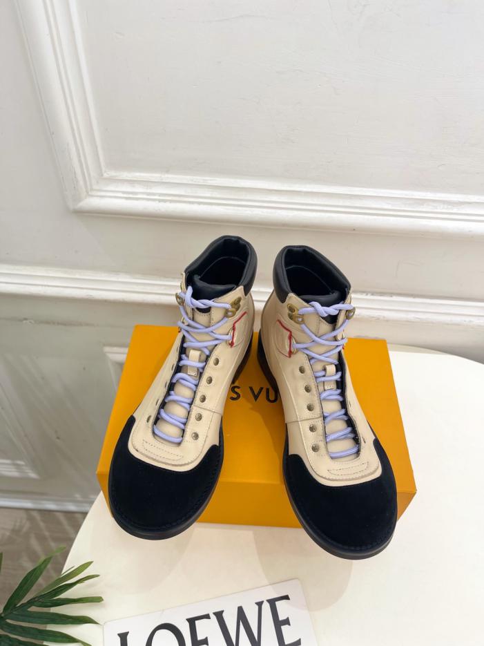 repliche,replica,perfette,siti di,affidabili,migliori siti,dove comprare,1:1,scarpe da ginnastica Nuovi arrivi autunno/inverno Louis Vuitton: scarponi da trekking classici con lacci di alta qualità (J597X) repliche,replica,perfette,siti di,affidabili,migliori siti,dove comprare,1:1,scarpe da ginnastica Nuovi arrivi autunno/inverno Louis Vuitton: scarponi da trekking classici con lacci di alta qualità (J597X)