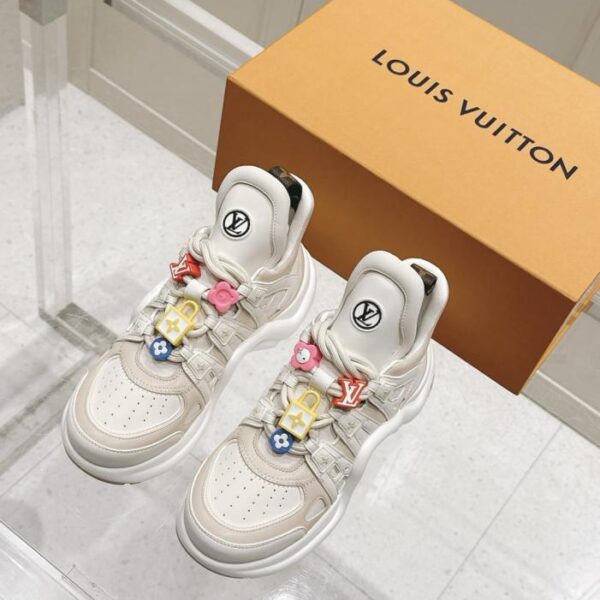 repliche,replica,perfette,siti di,affidabili,migliori siti,dove comprare,1:1,scarpe da ginnastica Scarpe da ginnastica classiche da papà della serie Archlight di Louis Vuitton con ponte ad arco (IKQOD)