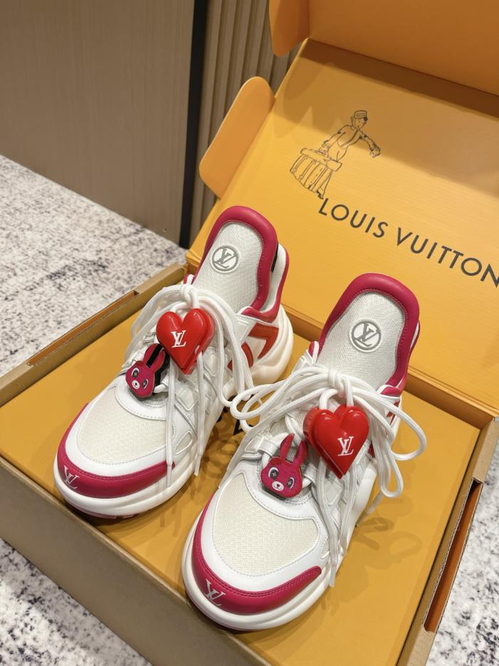 repliche,replica,perfette,siti di,affidabili,migliori siti,dove comprare,1:1,scarpe da ginnastica Versione top delle classiche scarpe sportive con fibbia a cuore Louis Vuitton Archlight, serie da papà (DX82D) repliche,replica,perfette,siti di,affidabili,migliori siti,dove comprare,1:1,scarpe da ginnastica Versione top delle classiche scarpe sportive con fibbia a cuore Louis Vuitton Archlight, serie da papà (DX82D)