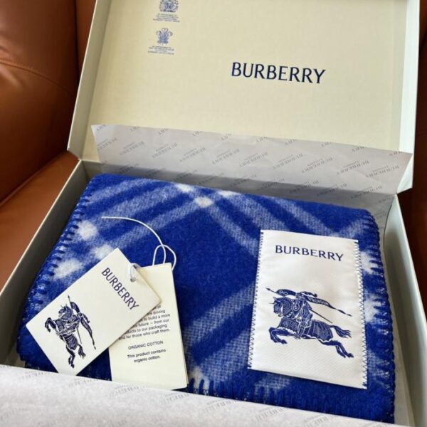 repliche,replica,perfette,siti di,affidabili,migliori siti,dove comprare,1:1,scarpe da ginnastica Ultima versione della sciarpa Burberry in lana selezionata al 100%, adatta per uomo e donna (LS0BS)