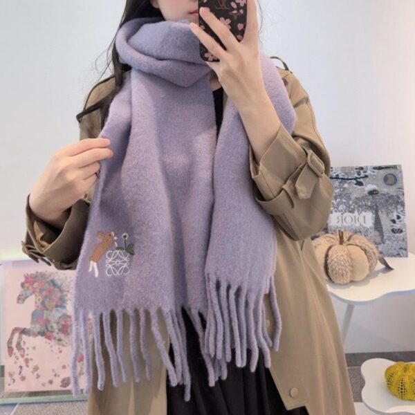 repliche,replica,perfette,siti di,affidabili,migliori siti,dove comprare,1:1,scarpe da ginnastica La nuova sciarpa in mohair di Loewe (C8L2I)