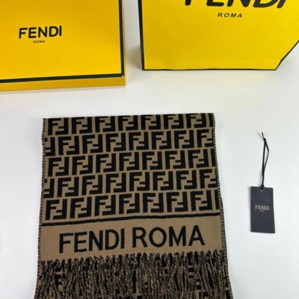 repliche,replica,perfette,siti di,affidabili,migliori siti,dove comprare,1:1,scarpe da ginnastica FENDI [sciarpa lunga con nappa in cashmere e logo FF] (Z6CVE)
