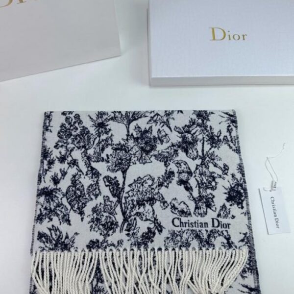 Dior · Nuova edizione floreale Dimensioni 45x200cm 100% cashmere Versione rotonda (8GGWF)