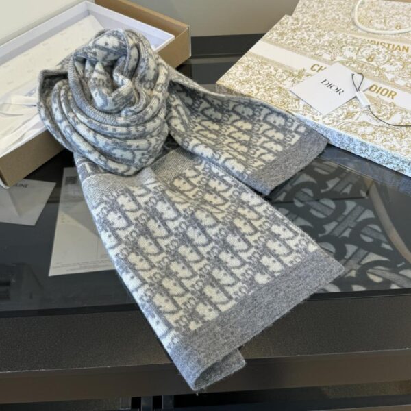 Dior · Stile classico autunno/inverno ️ Stile jacquard lavorato a maglia bifacciale (G6L1H)
