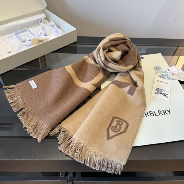 repliche,replica,perfette,siti di,affidabili,migliori siti,dove comprare,1:1,scarpe da ginnastica Nuova sciarpa in cashmere bicolore con logo bifacciale di Burberry (R0MM0)
