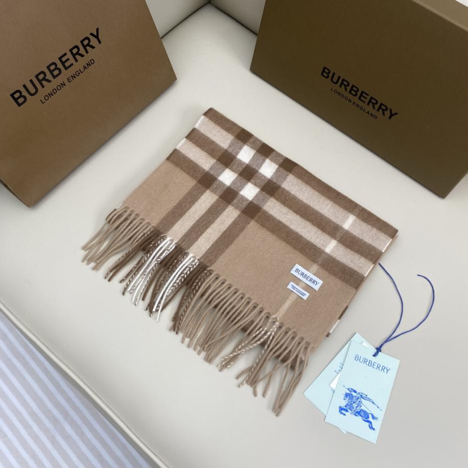 repliche,replica,perfette,siti di,affidabili,migliori siti,dove comprare,1:1,scarpe da ginnastica Sciarpa classica in cashmere a quadri Burberry (78UNG) repliche,replica,perfette,siti di,affidabili,migliori siti,dove comprare,1:1,scarpe da ginnastica Sciarpa classica in cashmere a quadri Burberry (78UNG)