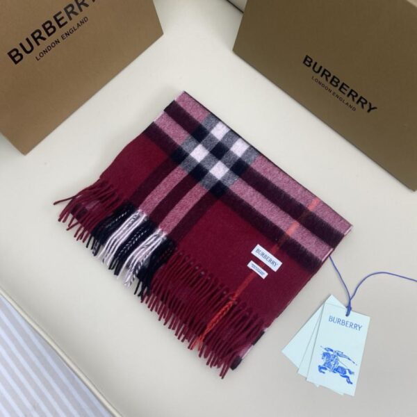 repliche,replica,perfette,siti di,affidabili,migliori siti,dove comprare,1:1,scarpe da ginnastica Sciarpa classica in cashmere a quadri Burberry (I557C)