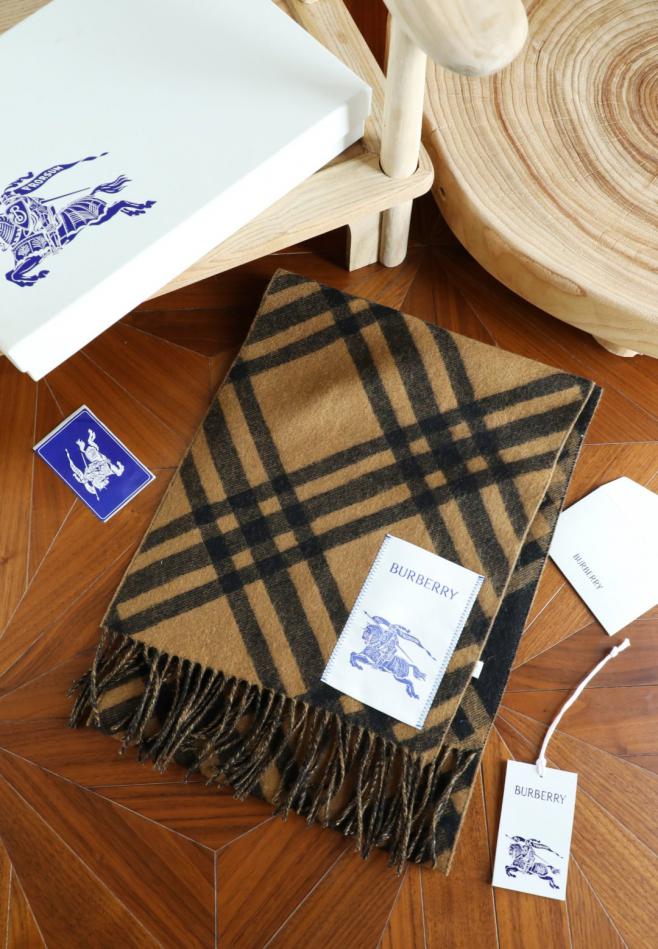 repliche,replica,perfette,siti di,affidabili,migliori siti,dove comprare,1:1,scarpe da ginnastica Sciarpa con logo B e frange Burberry, 100% cashmere, unisex (E6ODH) repliche,replica,perfette,siti di,affidabili,migliori siti,dove comprare,1:1,scarpe da ginnastica Sciarpa con logo B e frange Burberry, 100% cashmere, unisex (E6ODH)