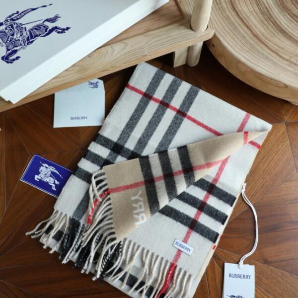 repliche,replica,perfette,siti di,affidabili,migliori siti,dove comprare,1:1,scarpe da ginnastica Sciarpa in cashmere color block double-face Burberry (497YU)
