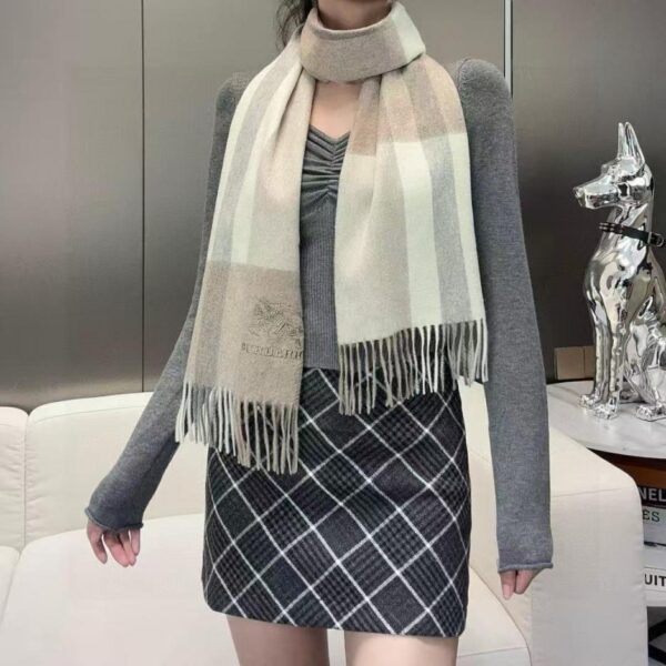 repliche,replica,perfette,siti di,affidabili,migliori siti,dove comprare,1:1,scarpe da ginnastica Sciarpa da uomo Burberry 100% cashmere (8PYC9)