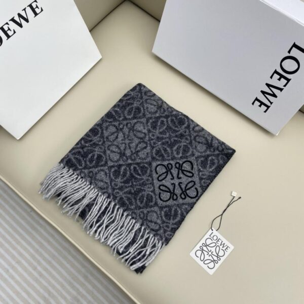 repliche,replica,perfette,siti di,affidabili,migliori siti,dove comprare,1:1,scarpe da ginnastica Loewe Motivo jacquard Anagram bifacciale Grigio chiaro 90% lana 10% cashmere (PNGPO)