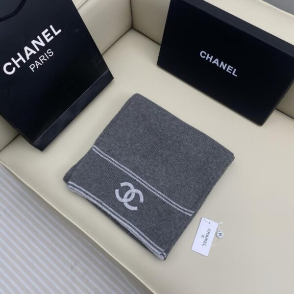 repliche,replica,perfette,siti di,affidabili,migliori siti,dove comprare,1:1,scarpe da ginnastica Sciarpa Chanel Knitted Series 100% Cashmere (BAXOV)