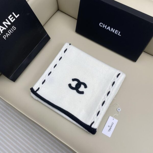 repliche,replica,perfette,siti di,affidabili,migliori siti,dove comprare,1:1,scarpe da ginnastica Chanel uncinetto a ferri spessi 100% cashmere (UL5XR)