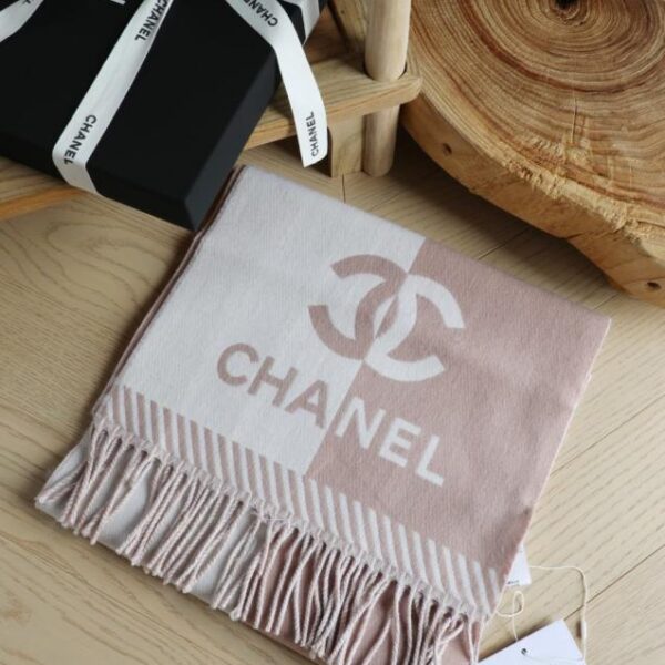 repliche,replica,perfette,siti di,affidabili,migliori siti,dove comprare,1:1,scarpe da ginnastica Sciarpa tricolore classica Chanel (YG3CJ)
