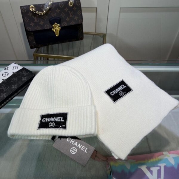 repliche,replica,perfette,siti di,affidabili,migliori siti,dove comprare,1:1,scarpe da ginnastica Sito ufficiale CHANEL nuovo set classico cappello + sciarpa (LNNQC)