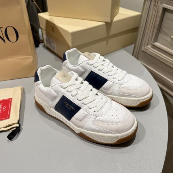 repliche,replica,perfette,siti di,affidabili,migliori siti,dove comprare,1:1,scarpe da ginnastica L’ultima serie di sneakers casual di alta gamma per tutte le stagioni di Valentino (1ED8A)
