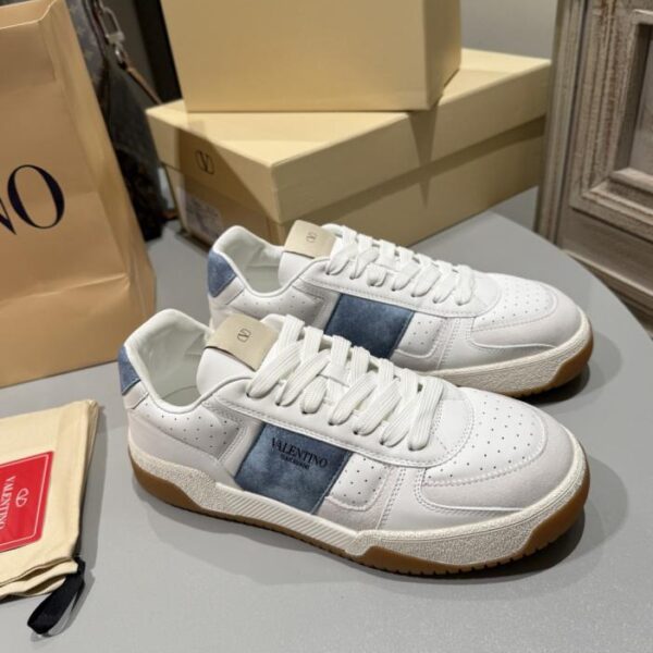 repliche,replica,perfette,siti di,affidabili,migliori siti,dove comprare,1:1,scarpe da ginnastica L’ultima serie di sneakers casual di alta gamma per tutte le stagioni di Valentino (NBL)