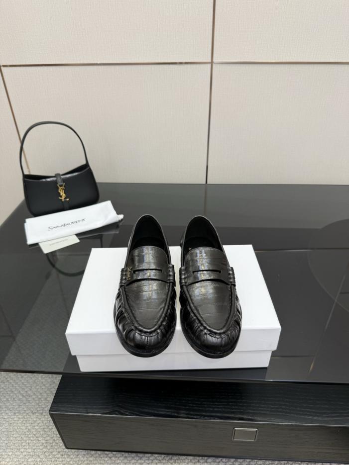 repliche,replica,perfette,siti di,affidabili,migliori siti,dove comprare,1:1,scarpe da ginnastica Mocassini e pantofole con logo piccolo YSL di Saint Laurent (9IIK5) repliche,replica,perfette,siti di,affidabili,migliori siti,dove comprare,1:1,scarpe da ginnastica Mocassini e pantofole con logo piccolo YSL di Saint Laurent (9IIK5)