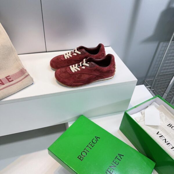 repliche,replica,perfette,siti di,affidabili,migliori siti,dove comprare,1:1,scarpe da ginnastica Sneakers in pelle scamosciata di pecora di alta qualità (suola sottile) Bottega Veneta nei nuovi colori autunnali e invernali, scarpe da papà e scarpe casual (OOWAY)