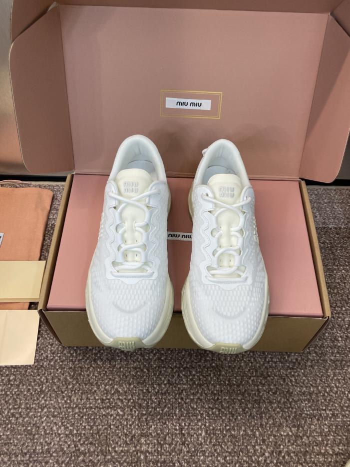 repliche,replica,perfette,siti di,affidabili,migliori siti,dove comprare,1:1,scarpe da ginnastica Nuove scarpe sportive da corsa della sfilata primavera/estate di MiuMiu (00FLH) repliche,replica,perfette,siti di,affidabili,migliori siti,dove comprare,1:1,scarpe da ginnastica Nuove scarpe sportive da corsa della sfilata primavera/estate di MiuMiu (00FLH)