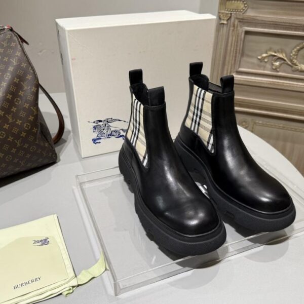 repliche,replica,perfette,siti di,affidabili,migliori siti,dove comprare,1:1,scarpe da ginnastica Stivaletti Chelsea Burberry con suola casual, nuovi stivaletti alti per l’autunno e l’inverno (5TXHP)