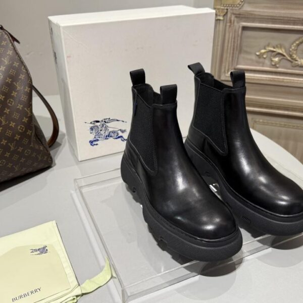 repliche,replica,perfette,siti di,affidabili,migliori siti,dove comprare,1:1,scarpe da ginnastica Stivaletti Chelsea casual Burberry autunno e inverno nuovi stivaletti alti (DT3T1)