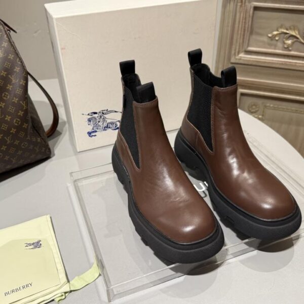 repliche,replica,perfette,siti di,affidabili,migliori siti,dove comprare,1:1,scarpe da ginnastica Stivaletti Chelsea Burberry con suola casual, nuovi stivaletti alti per l’autunno e l’inverno (FUDMR)
