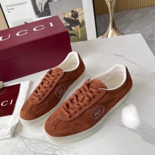 repliche,replica,perfette,siti di,affidabili,migliori siti,dove comprare,1:1,scarpe da ginnastica Le ultime scarpe Dexterity di GUCCI, in pelle con doppia G e lettere Gucci tridimensionali (A9OZ9)