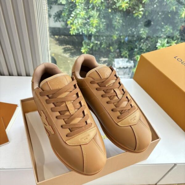 repliche,replica,perfette,siti di,affidabili,migliori siti,dove comprare,1:1,scarpe da ginnastica G059 Sneakers casual Jigglypuff di alta qualità con suola spessa in collaborazione con Louis Vuitton Pharrell (44TXT)