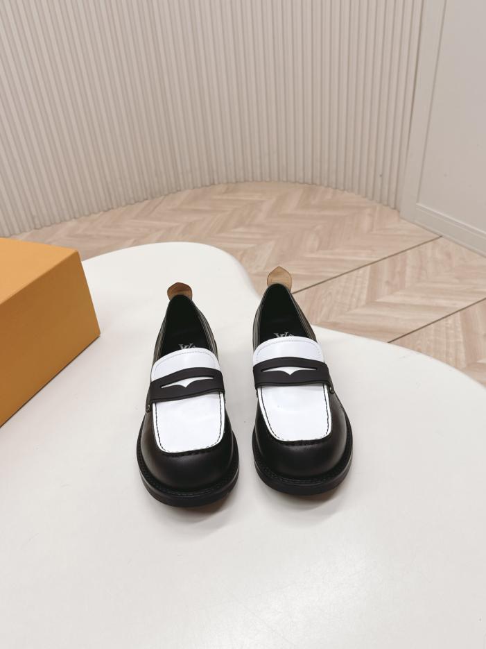 repliche,replica,perfette,siti di,affidabili,migliori siti,dove comprare,1:1,scarpe da ginnastica Scarpe singole in pelle LV nuove per l’autunno e l’inverno da coppia (UG23I) repliche,replica,perfette,siti di,affidabili,migliori siti,dove comprare,1:1,scarpe da ginnastica Scarpe singole in pelle LV nuove per l’autunno e l’inverno da coppia (UG23I)